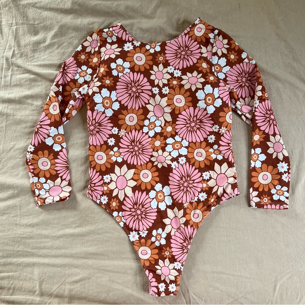 NWT Attraco UPF50+ Long Sleeve Half Zip Rashguard in Daisy Print